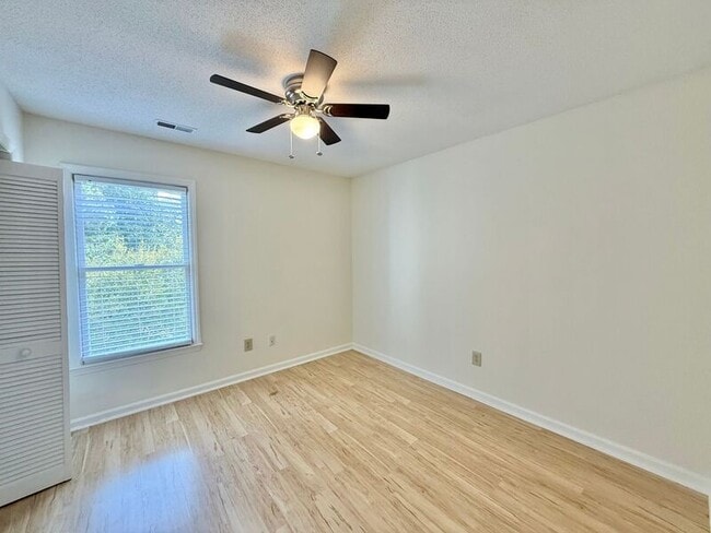 Building Photo - 306 Applecross Dr