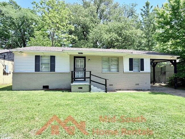 Building Photo - 3682 Suzanne Dr