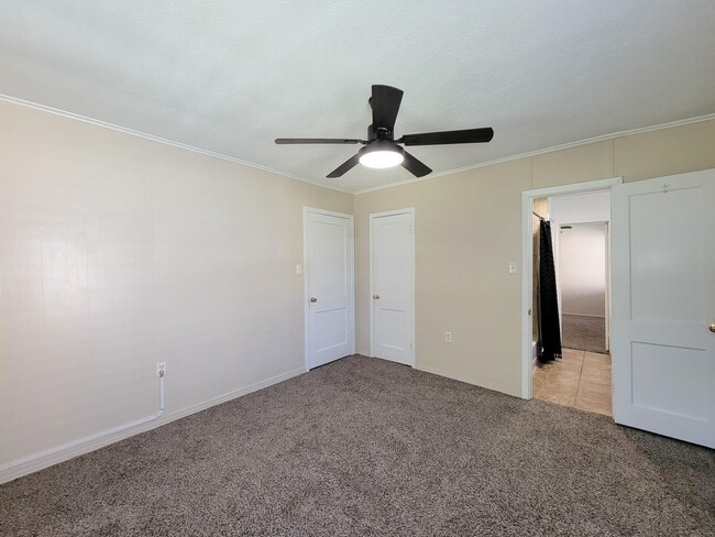 Building Photo - 1107 Milam St