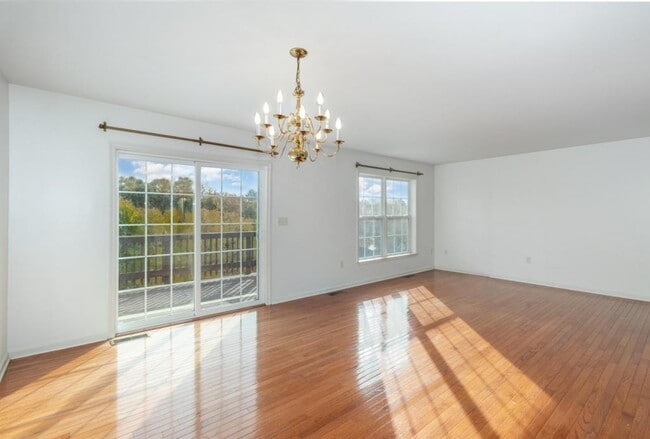 Building Photo - 1172 Heron Ct