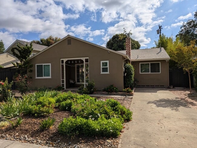 Primary Photo - 3BD/2BA Premium Willow Glen Home with Euro...