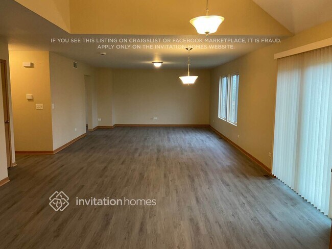 Building Photo - 16323 Zausa Dr