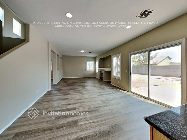 Building Photo - 1637 Rising Pebble Ct
