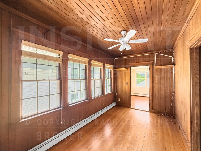 Building Photo - 61 Moraine St