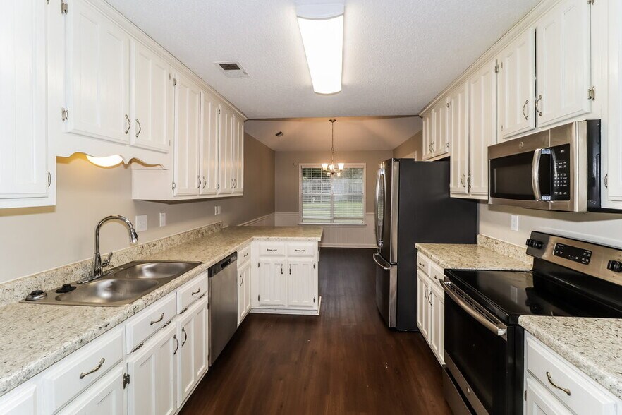 Building Photo - 6743 Hare Run Ln