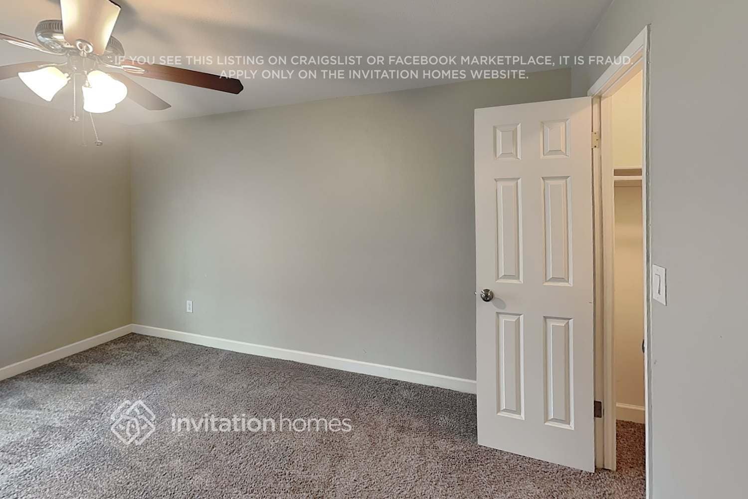 Building Photo - 5424 S El Camino Dr