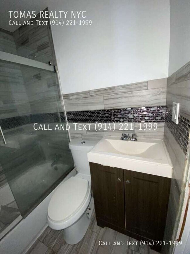 Building Photo - 31 Riverview Pl