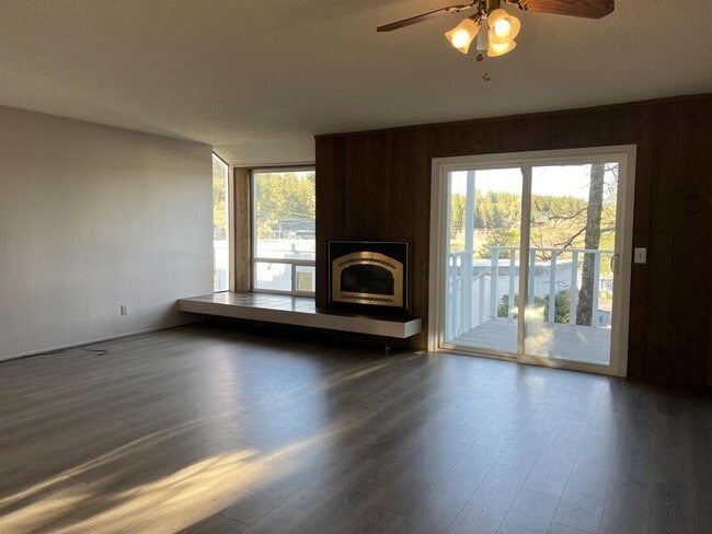 Building Photo - 133 Rockwood Drive - 1