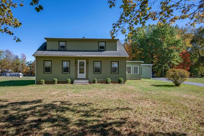 Building Photo - 12 Pound Rd