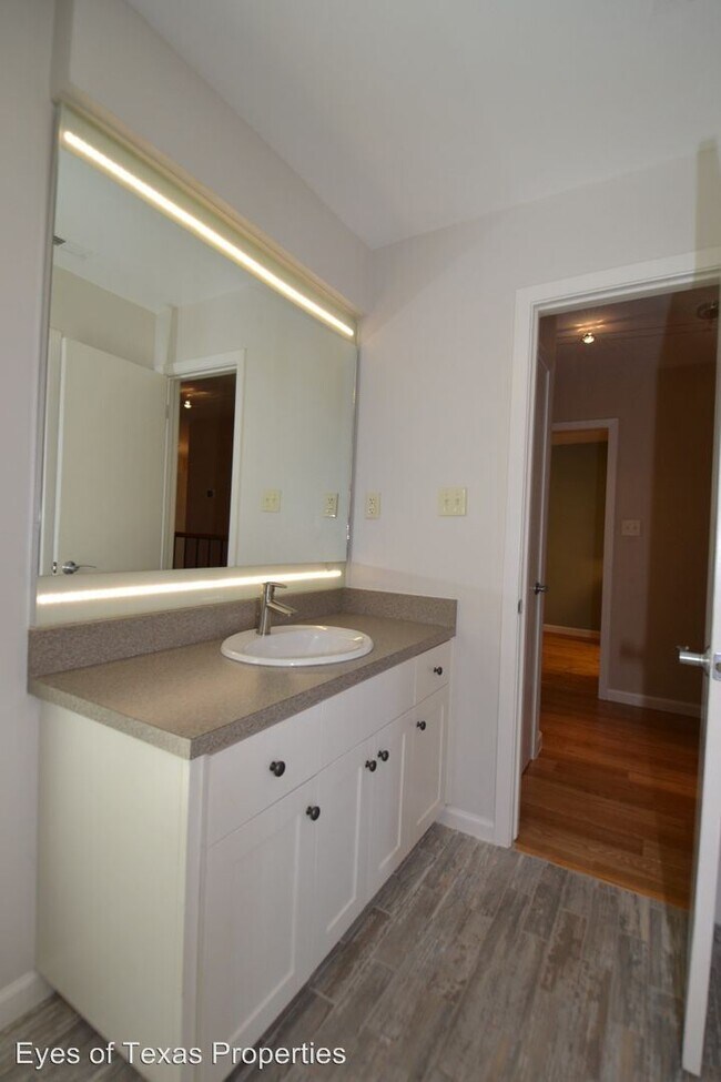 Building Photo - 2 br, 2 bath House - 8302 Alta Verde Dr.
