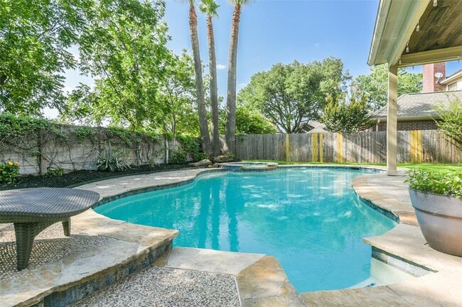 Building Photo - 1718 Raven Oak Ct