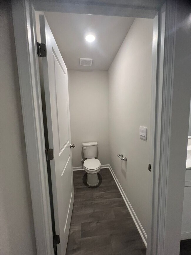 Building Photo - NEW CONTRUCTION!  Available for Immediate Move in!