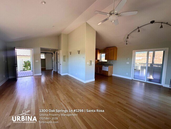 Building Photo - 1300 Oak Springs Ln
