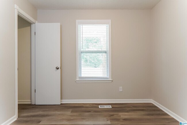 Building Photo - 6599 Womack Rd