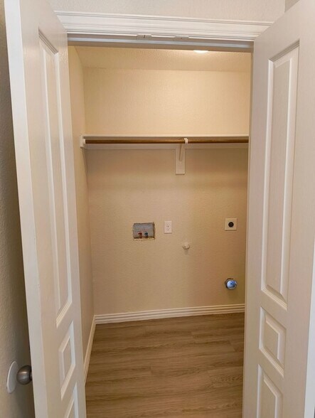 Building Photo - 1540 Chama Dr