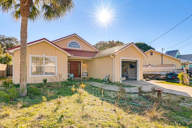 Building Photo - 21405 Palm Ave