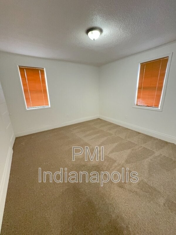 Building Photo - 955 S 22nd St