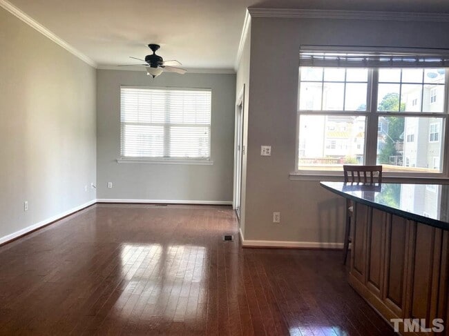 Building Photo - 3 Bedroom Townhome for Rent Apex