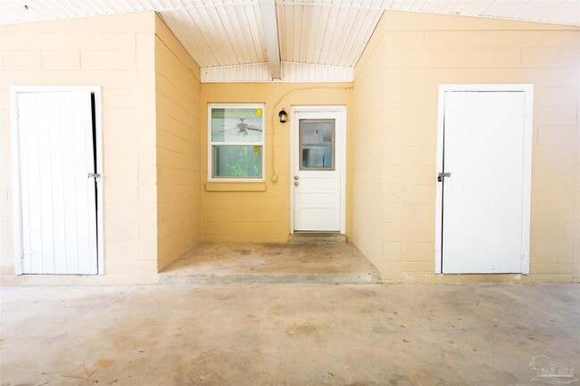 Building Photo - 22 Laurie Dr NE