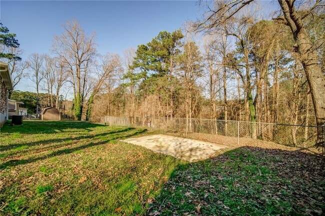 Building Photo - 4652 Old Cowan Rd