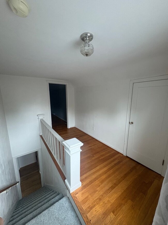 Building Photo - Charming 3-Bed, 1.5 Bath Home in Peaceful ...