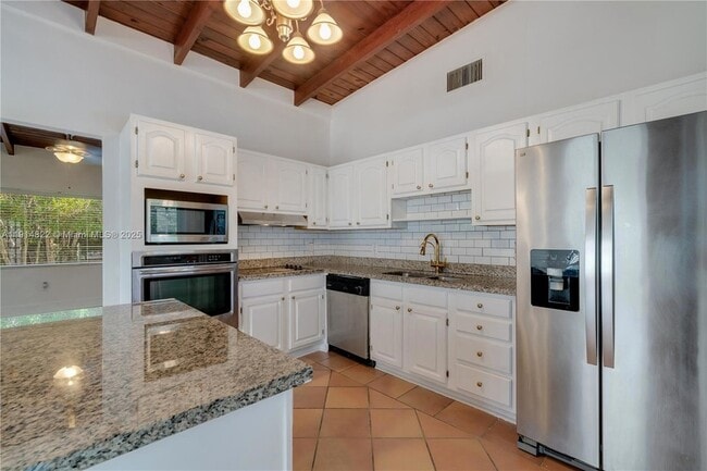 Building Photo - 10621 SW 111th St