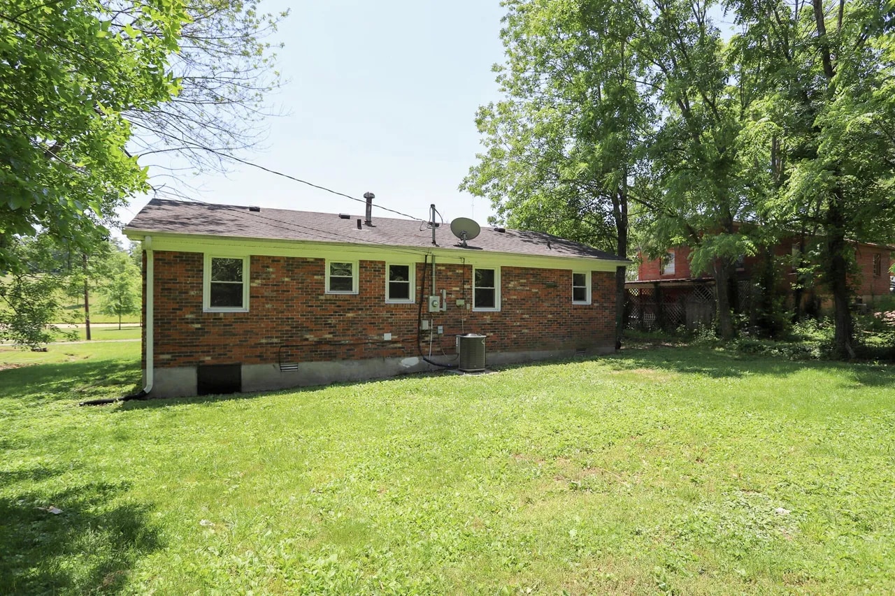 Building Photo - 309 Martin Ct