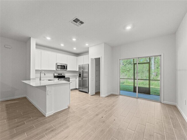 Building Photo - 3594 SE 37th Ct