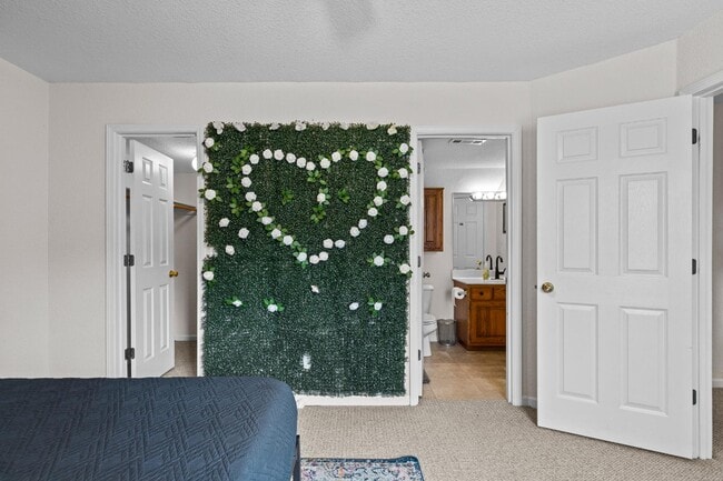 Building Photo - 5343 Godas Cir
