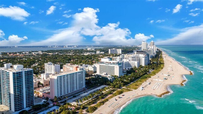 Building Photo - 2899 Collins Ave