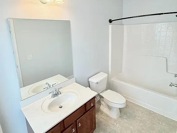 Building Photo - 2070 Callaway Ct