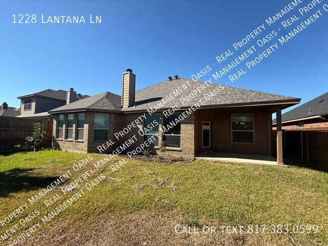 Building Photo - 1228 Lantana Ln