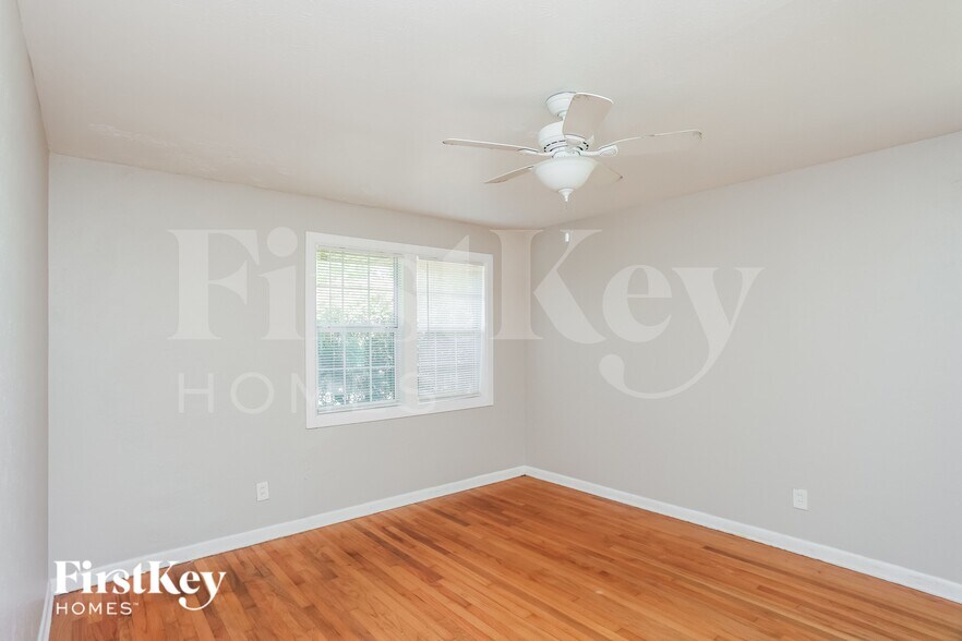 Building Photo - 3424 Chaffin Dr