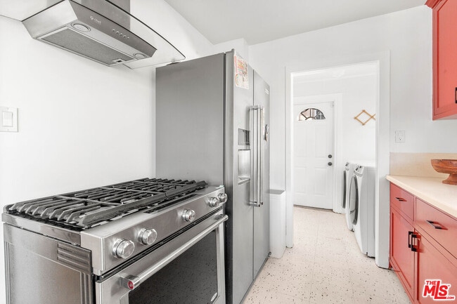 Building Photo - 4849 San Rafael Ave