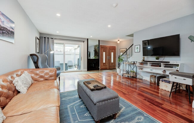 Building Photo - 1405 Goodman Ave