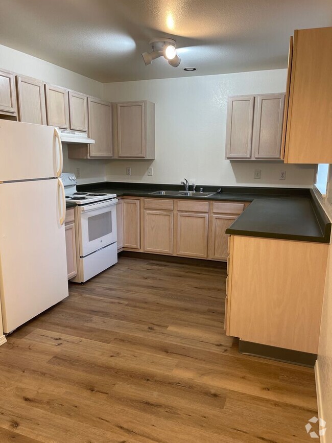 Building Photo - Charming Newly Remodeled 2-Bedroom, 1-Bath...