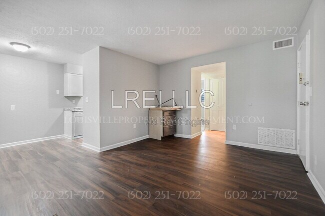 Building Photo - 3105 Fordhaven Rd