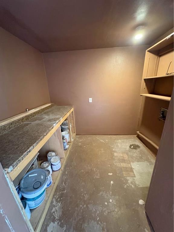 Building Photo - 4009 Hillside Dr