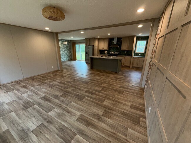 Building Photo - 1101 Old Dixie Hwy N