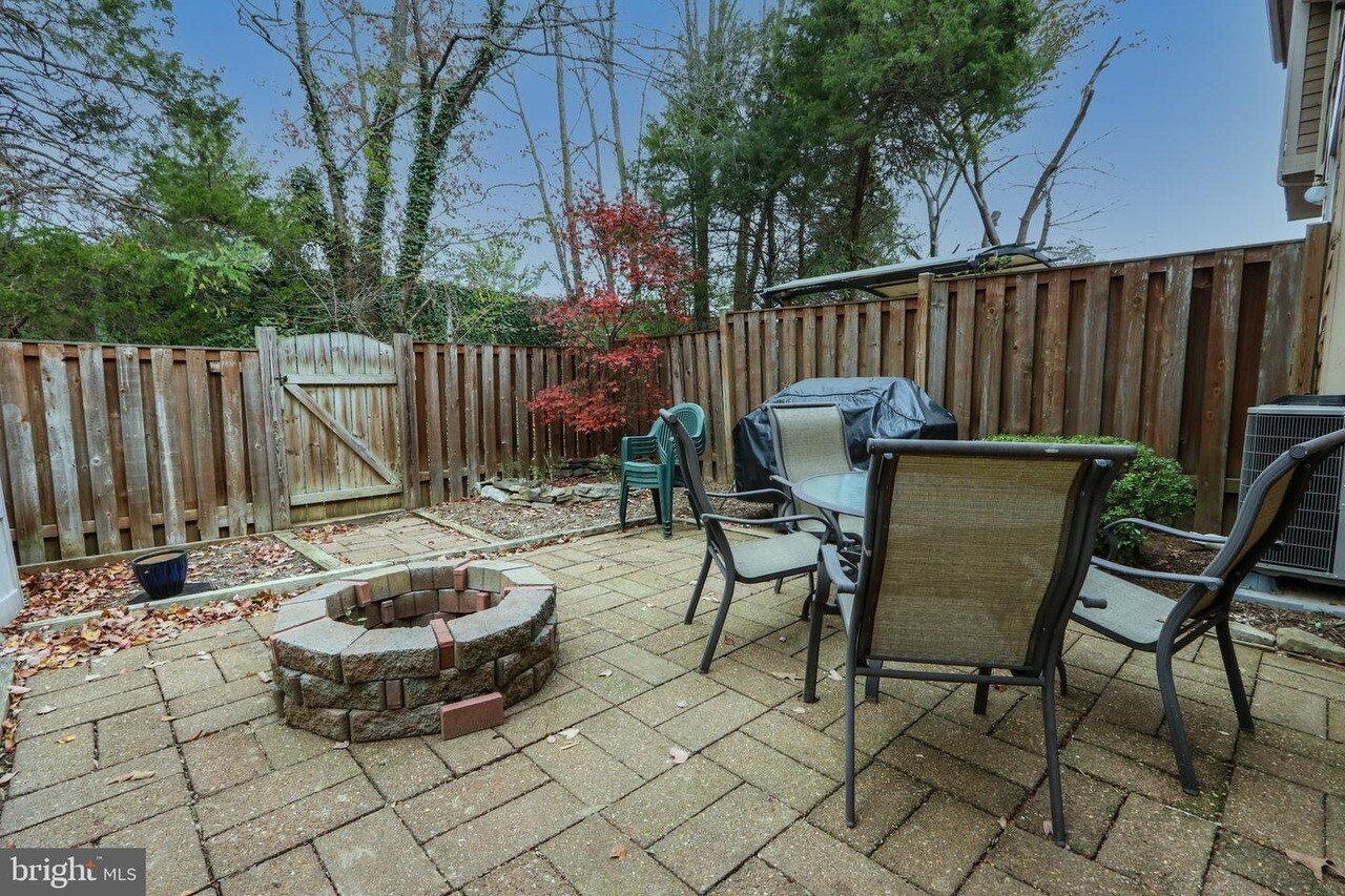 Building Photo - 1063 Nicklaus Ct