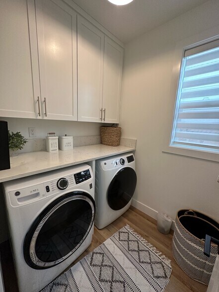 Building Photo - 3674 NE Jacob St