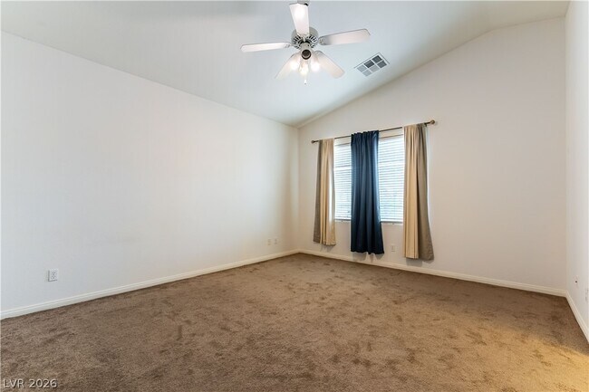 Building Photo - 5705 Pacesetter St