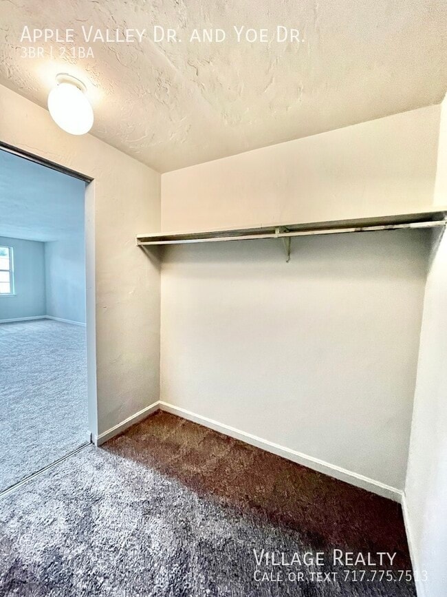 Building Photo - 914 Apple Valley Dr