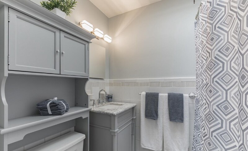 Building Photo - 4310 I St