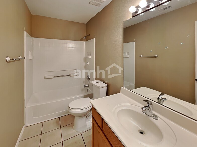 Building Photo - 3445 Newgate St