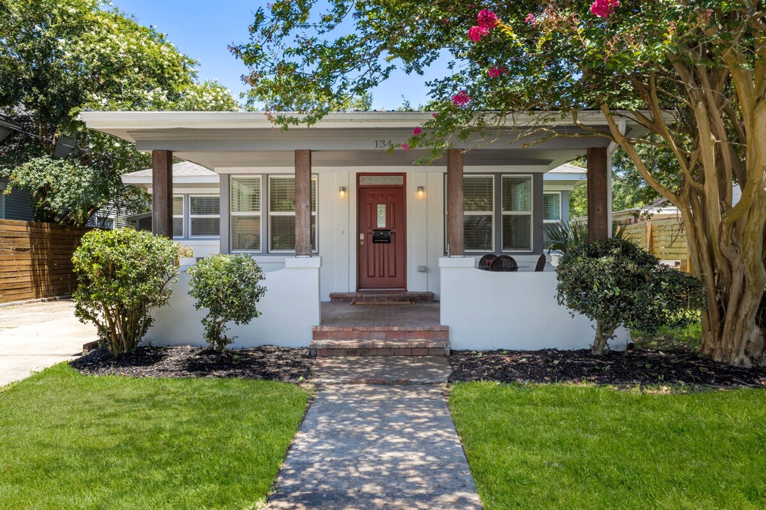 Building Photo - 134 Lee St