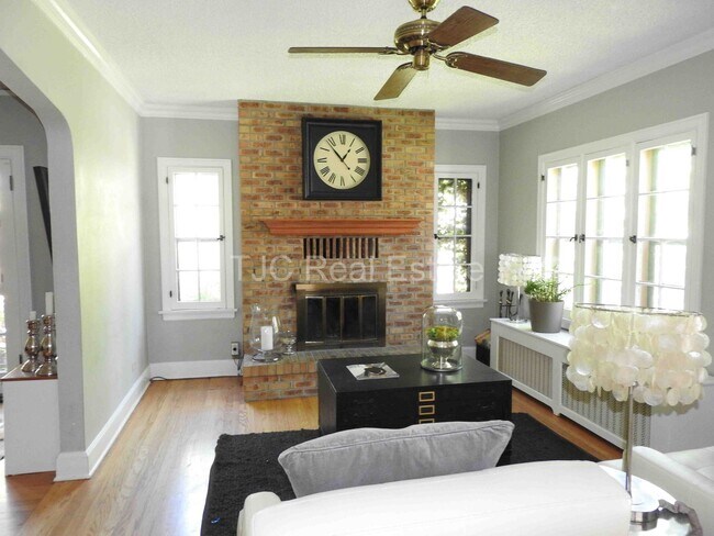 Building Photo - Park Hill Home For Rent