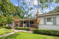 Building Photo - Biscayne Park Duplex