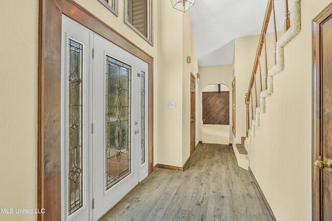 Building Photo - 4409 Shadow Wood Cir