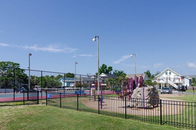 Building Photo - 901 Seafarer Dr